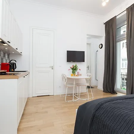Tenczynska 3 Apartment